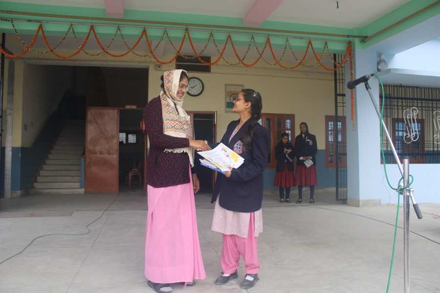 Prize Distribution of District Level Assey Competion